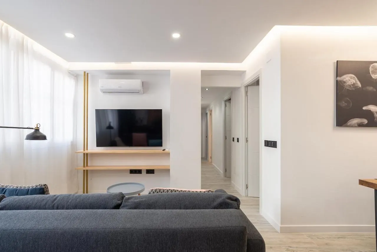 מאלגה Nuevo Estacion Central Playa 3 Dorm Ac דירה
