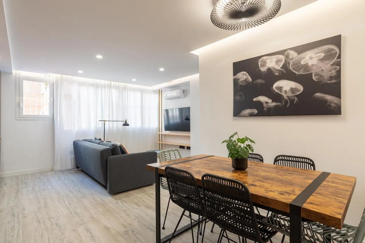 Nuevo Estacion Central Playa 3 Dorm Ac Malaga Apartment